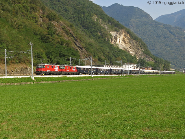 SBB Re 420 225-5 e Re 420 222-2 'LION' con VSOE